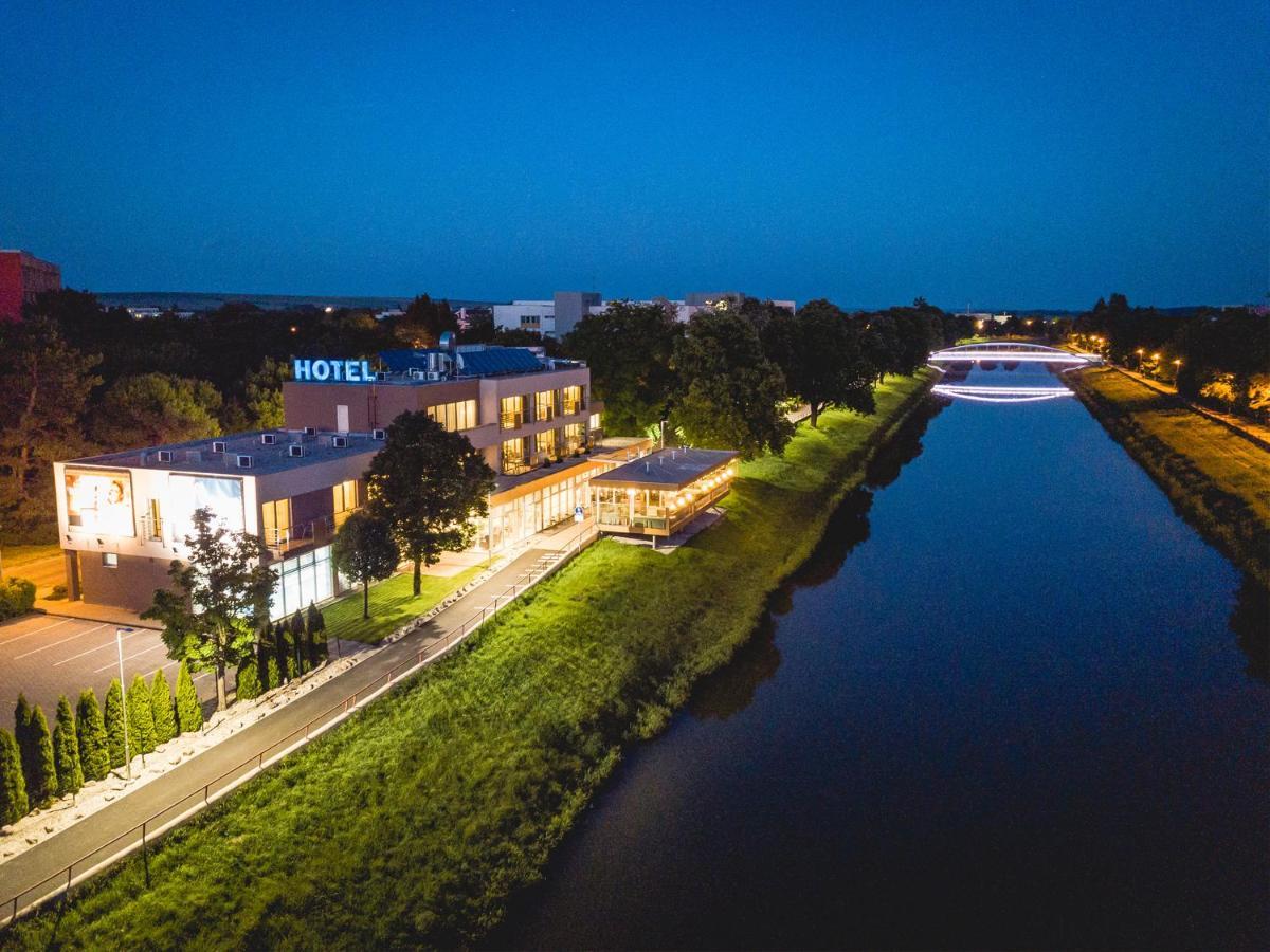 Hotel River Nitra Exterior photo