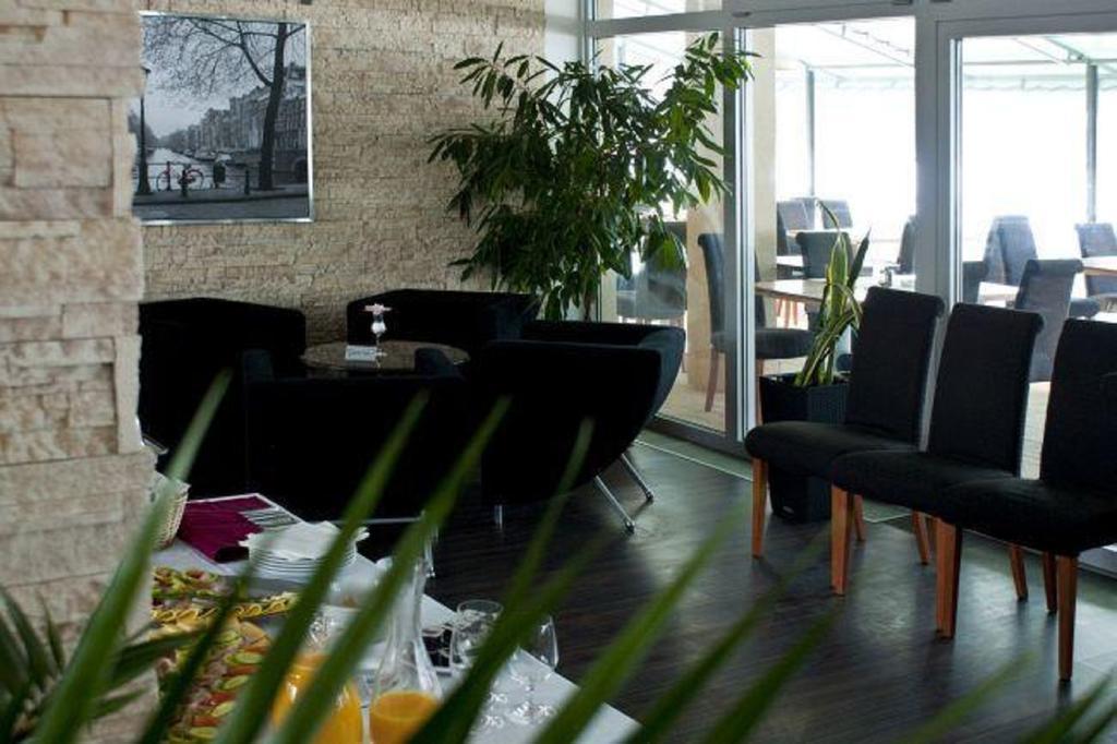 Hotel River Nitra Exterior photo